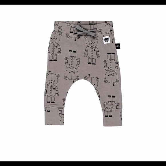 HOST PICK!⭐️ Huxbaby Bear Drop Crotch Pants Size 3 - Picture 2 of 6